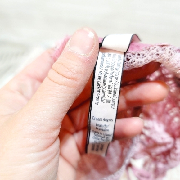 VS LAVENDER LACE BRALETTE, SZ SMALL, DAINTY, PRETTY, GENTLY USED - Picture 6 of 7